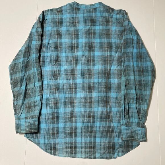 Saugatuck Button Down Flannel Size Medium 100% Cotton Long Sleeve Blue Plaid 90s - Picture 7 of 9